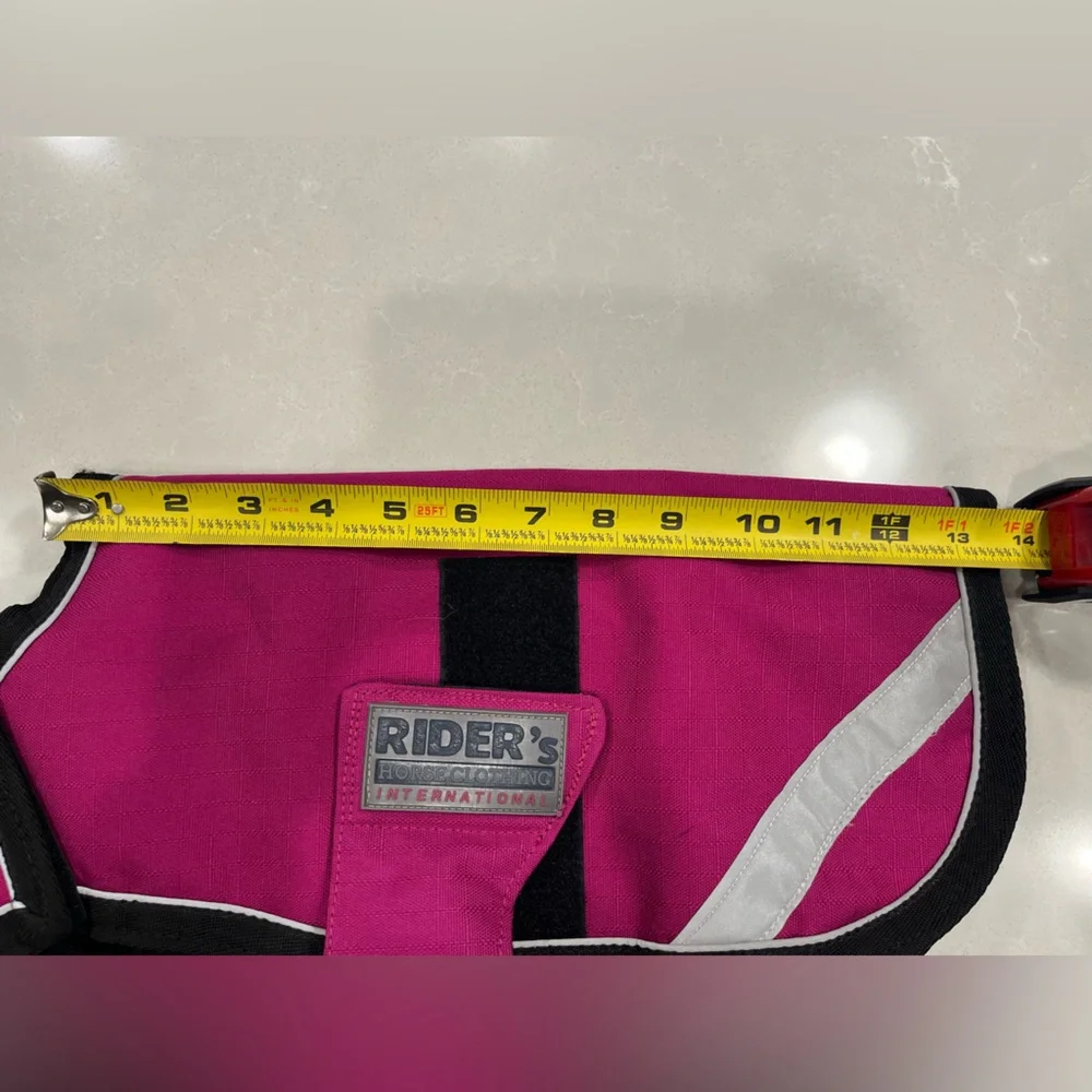 NWOT - dog blanket Size XXS - leg straps- med weight pink and black
